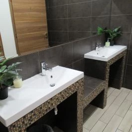 MrSale Café Budapest - Mosdó