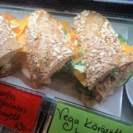 MrSale Café Budapest - Étel/ital