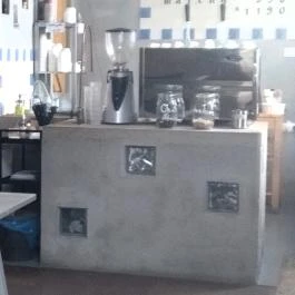 MTRM Roast Kávépörkölő Műhely Budapest - Belső