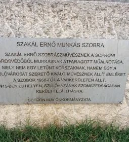 Munkás szobor