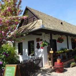 Muskátli Vendéglő Hollókő - Külső kép