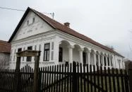 Művelődési Központ, Könyvtár és Múzeum - Borsodi Tájház Edelény