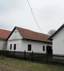 Művelődési Központ, Könyvtár és Múzeum - Borsodi Tájház