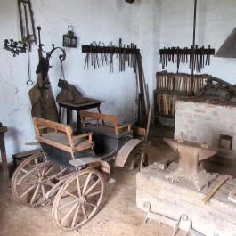 Művelődési Központ, Könyvtár és Múzeum - Borsodi Tájház, Edelény - 