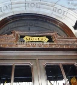 Művész Kávéház & Cukrászda