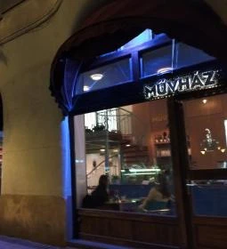 MŰVHÁZ Kávézó