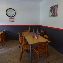 MyCanteen Önkiszolgáló Étterem - Népfürdő utca Budapest - Belső