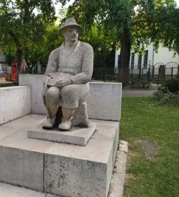 Nagy Balogh János-emlékmű