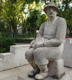 Nagy Balogh János-emlékmű