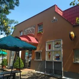 Nagy Zoli Cukrászdája, Gyöngyös - Külső kép