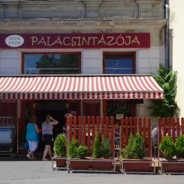 Nagyi Palacsintázója - Batthyány tér Budapest - Külső kép