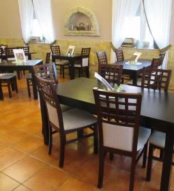 Nana Bisztró & Pizzéria