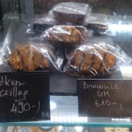 NANA Kávézó Budapest - Étel/ital