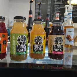 NANA Kávézó Budapest - Étel/ital