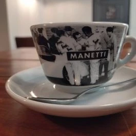 NANA Kávézó Budapest - Étel/ital