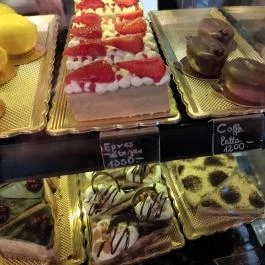 Nándori Cukrászda, Budapest - Étel/ital