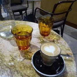 Nanushka Store & Café Budapest - Étel/ital