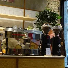 Nanushka Store & Café Budapest - Belső