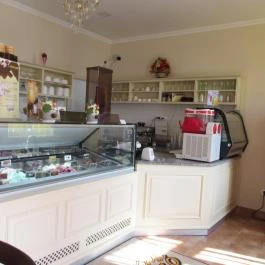 Napfény Fagylaltozó, Tolcsva - Belső