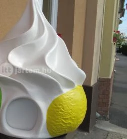 Napfény Fagylaltozó