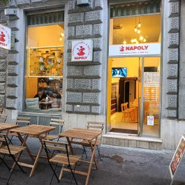 Napoly Vietnamese Coffee & Milk Tea Budapest - Külső kép