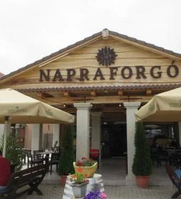 Napraforgó Vendégház 