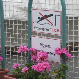 Nautilus Hajós Bár, Esztergom - Egyéb