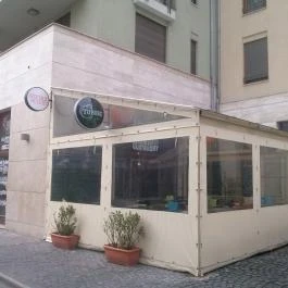 400 Bár, Budapest - Külső kép