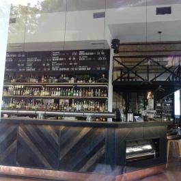 Neked Csak Dezső - Brewpub & Bistro Budapest - Belső