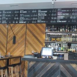 Neked Csak Dezső - Brewpub & Bistro Budapest - Belső