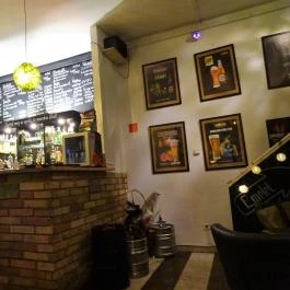 Neked Csak Dezső, Budapest - Belső