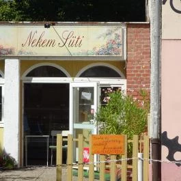 Nekem Süti, Székesfehérvár - Külső kép