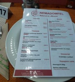 Nem Adom Fel Kávézó & Étterem