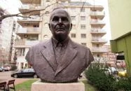 Nemeskürty István szobra Budapest