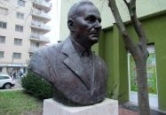 Nemeskürty István szobra Budapest