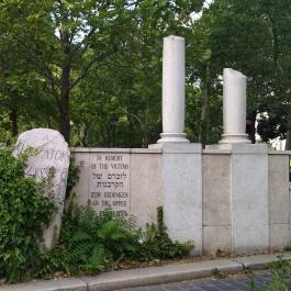 A német megszállás áldozatainak emlékműve Budapest - Egyéb