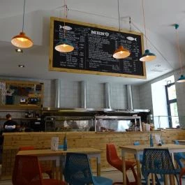 Nemo Pest Fish & Chips & Salad Bar - Október 6. utca Budapest - Belső