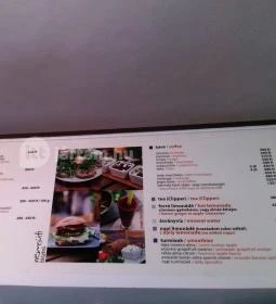 Nemsüti Vega Ételbár