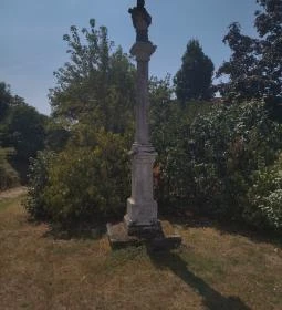 Nepomuki Szent János szobor