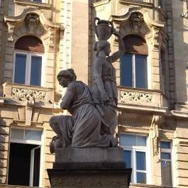 Néreidák-kútszobor Budapest - Egyéb