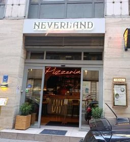Neverland Bar Escape Room Pizzeria