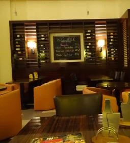 New York Café & Bistro