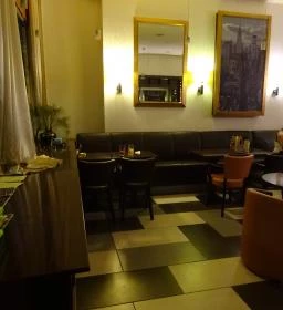 New York Café & Bistro