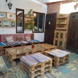 Newsee Teázó Szentendre - Belső