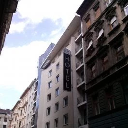 NH Budapest City Hotel Budapest - Külső kép