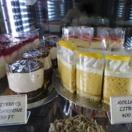 Nikoletta Cukrászda Biatorbágy - Étel/ital