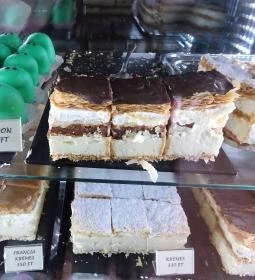 Nikoletta Cukrászda