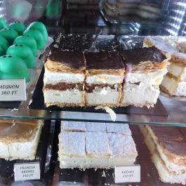 Nikoletta Cukrászda Biatorbágy - Étel/ital