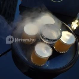 NOA Mixology Budapest - Étel/ital