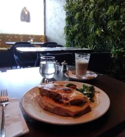 NOAH Budapest Bisztró & Reggeliző & Kávézó